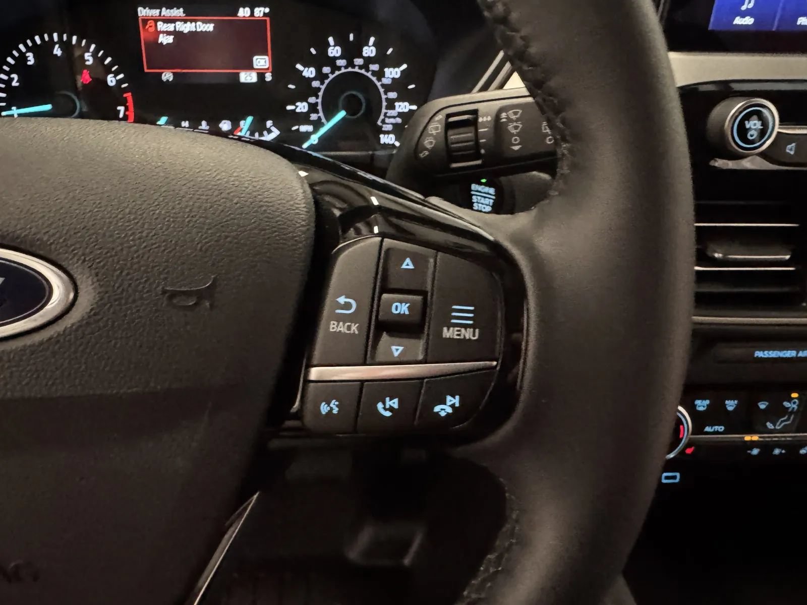 Used 2022 Ford Escape SEL FWD image 20