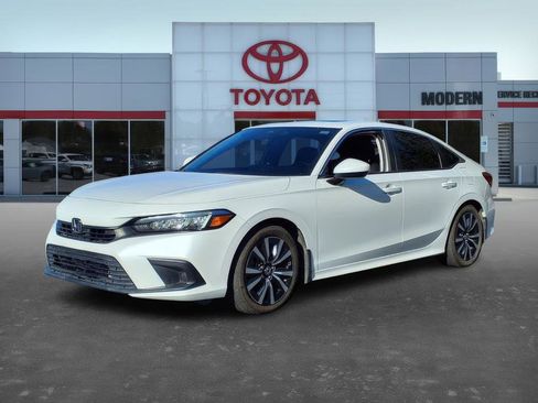 Used 2022 Honda Civic EX image 1