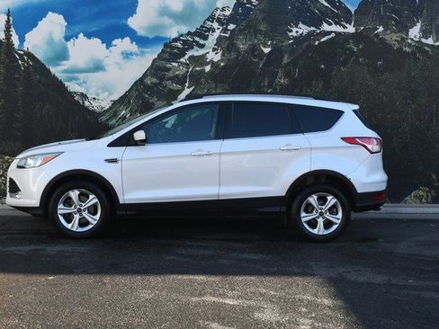 Used 2015 Ford Escape SE image 7