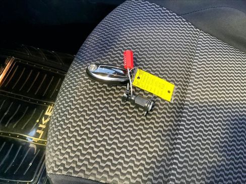 Used 2017 Nissan Juke S image 13