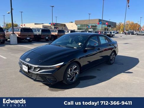 New 2025 Hyundai Elantra Sport image 1