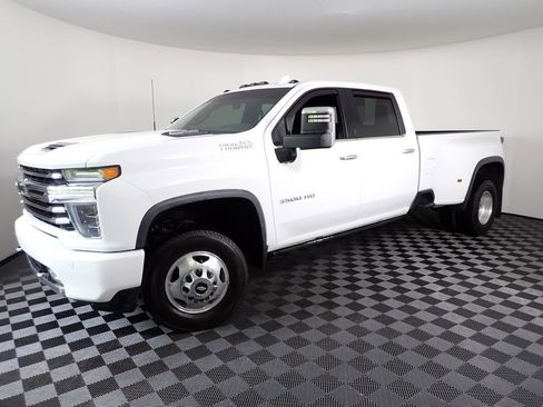 Used 2021 Chevrolet Silverado 3500 High Country w/ Snow Plow Prep/Camper Package AWD/4WD image 13