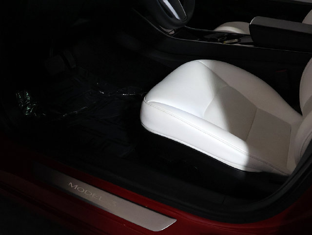 Used 2020 Tesla Model 3 Standard Range Plus RWD image 22