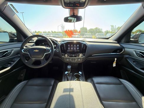 Used 2024 Chevrolet Traverse LT w/ LPO, Floor Liner Package FWD image 27