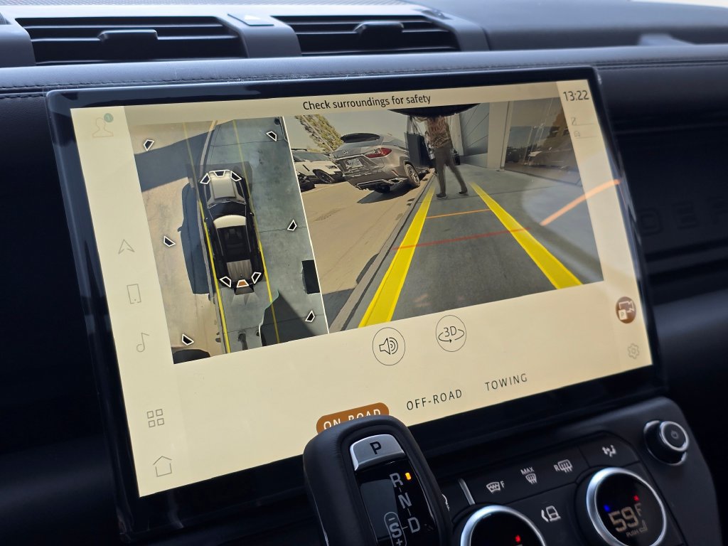 New 2026 Land Rover Defender 110 X-Dynamic SE AWD/4WD image 23