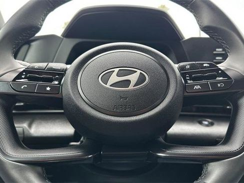 Certified 2025 Hyundai Elantra Sport w/ Cargo Package image 22