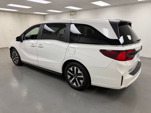 Used 2025 Honda Odyssey EX-L image 3