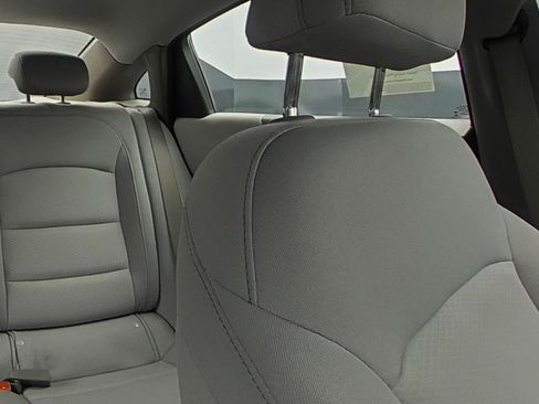 Used 2024 Chevrolet Malibu LT FWD image 11