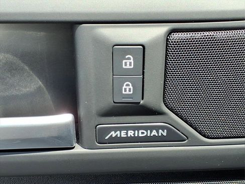 Used 2025 Land Rover Defender 110 S AWD/4WD image 20