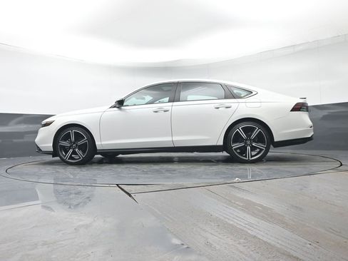 Certified 2023 Honda Accord Sport image 30