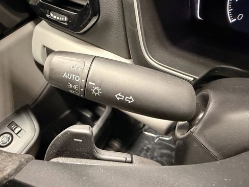 Used 2024 Honda Pilot LX image 25