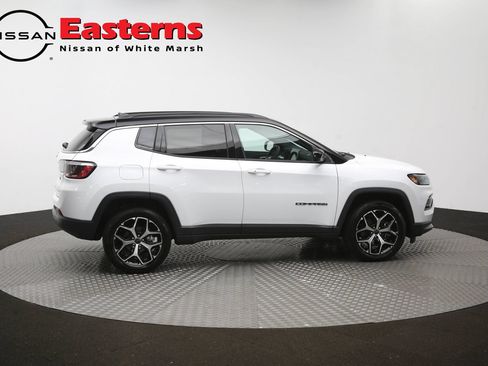 Used 2025 Jeep Compass Limited AWD/4WD image 42