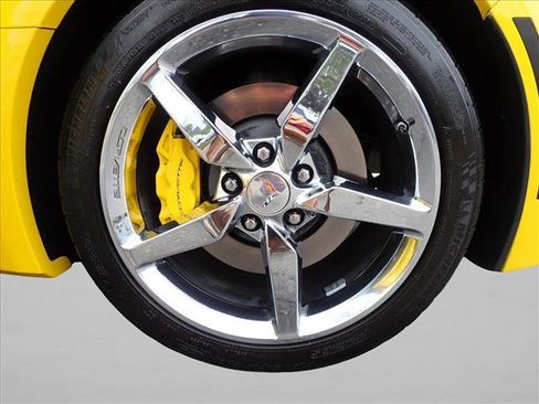 Used 2014 Chevrolet Corvette Stingray Coupe w/ 3LT Preferred Equipment Group RWD image 7