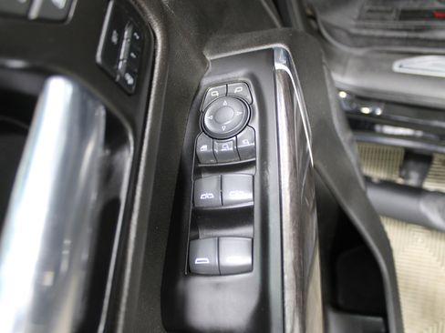 Used 2022 Chevrolet Silverado 2500 LTZ w/ LTZ Plus Package image 7