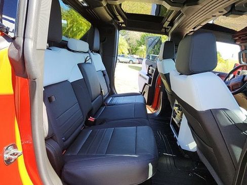 Used 2025 GMC Hummer EV 2X image 18