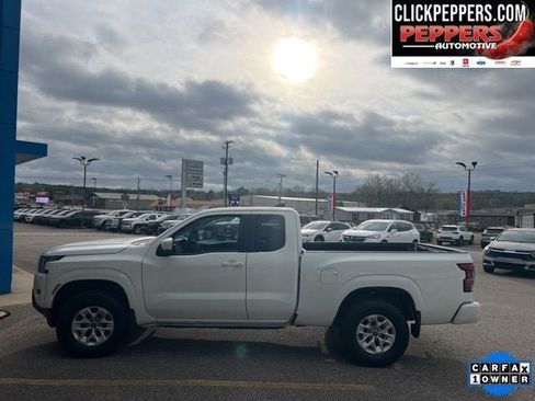 Used 2024 Nissan Frontier SV w/ Technology Package AWD/4WD image 3