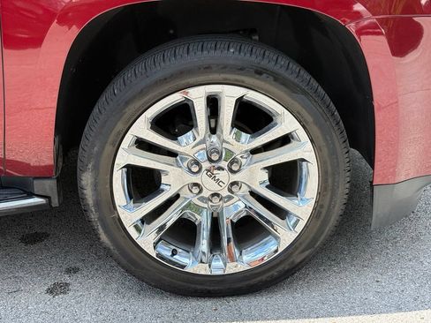 Used 2020 GMC Yukon SLT AWD/4WD image 46