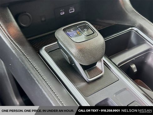 Certified 2025 Nissan Pathfinder SL image 17