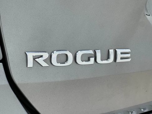 Used 2019 Nissan Rogue SL AWD/4WD image 39