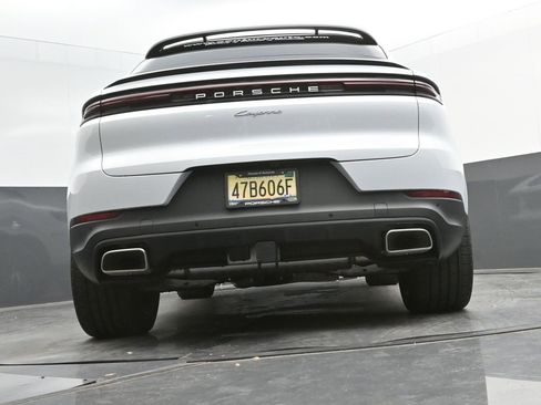 New 2025 Porsche Cayenne image 34