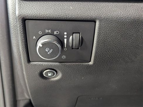 Used 2021 Jeep Grand Cherokee Limited w/ Luxury Group II image 12