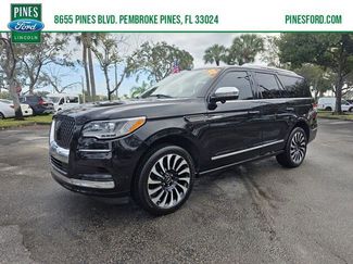 Used 2022 Lincoln Navigator Black Label video 1