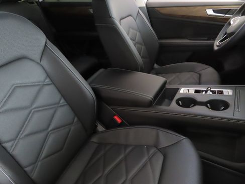 New 2026 Volkswagen Atlas SE FWD image 26