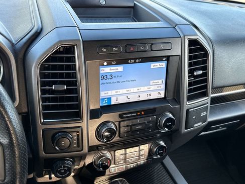 Used 2018 Ford F150 Raptor w/ Equipment Group 802A Luxury image 20