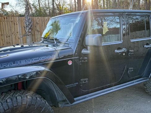 Used 2014 Jeep Wrangler Unlimited Rubicon image 4