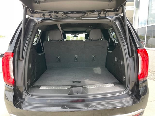 Used 2022 GMC Yukon XL Denali AWD/4WD image 17