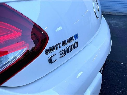 Used 2019 Mercedes-Benz C 300 4MATIC Cabriolet image 19