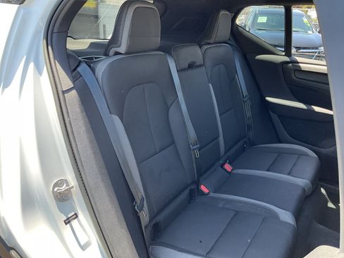 Used 2023 Volvo XC40 Recharge Core AWD/4WD image 20