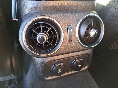 Used 2022 Kia Stinger GT-Line w/ Sun & Sound Package image 9