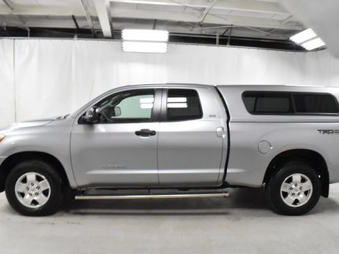 Used 2011 Toyota Tundra 4x4 Double Cab image 8