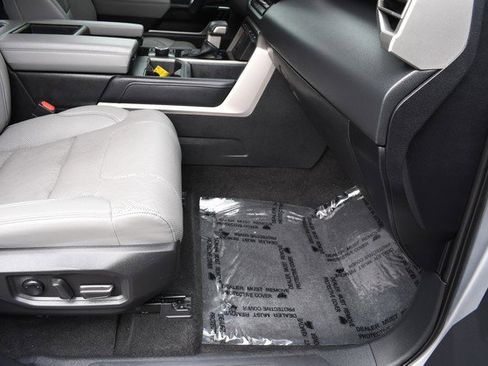 Used 2022 Toyota Tundra Limited image 25