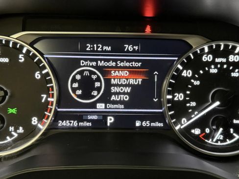 Used 2025 Nissan Pathfinder S AWD/4WD image 12