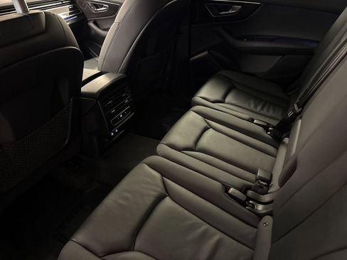 Used 2022 Audi Q7 Premium Plus image 11