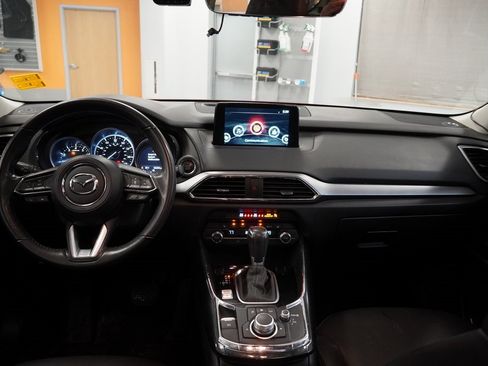 Used 2019 MAZDA CX-9 Touring w/ Touring Premium Package image 17