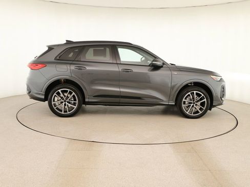 New 2026 Audi Q5 Premium Plus image 8