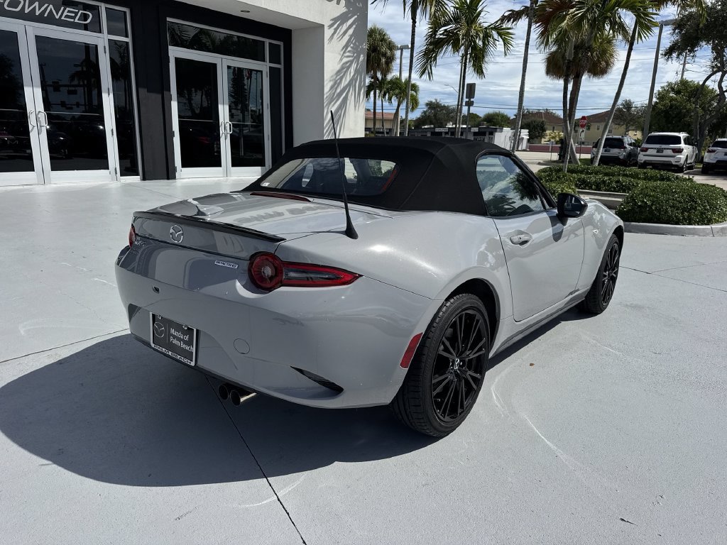 Used 2025 MAZDA MX-5 Miata Club RWD image 3