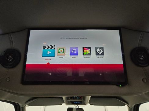 Used 2020 GMC Savana 2500 image 42