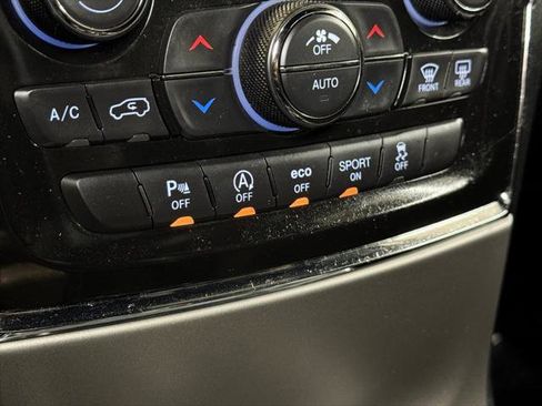 Certified 2022 Jeep Grand Cherokee Laredo X image 34