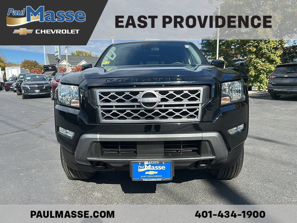 Used 2024 Nissan Frontier SV AWD/4WD image 2