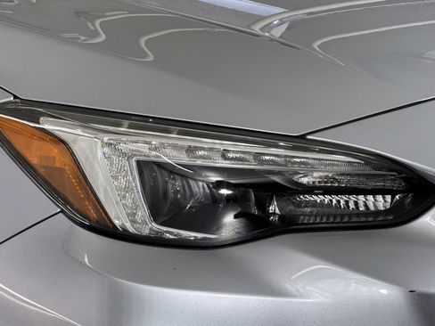 Used 2019 Subaru Crosstrek 2.0i Limited AWD/4WD image 12