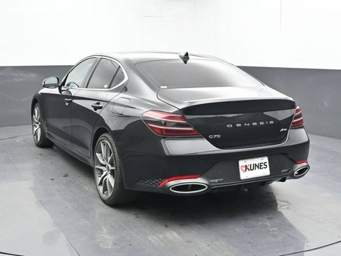 Used 2025 Genesis G70 2.5T AWD/4WD image 11