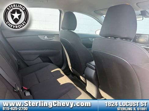 Used 2020 Kia Forte LXS FWD image 14