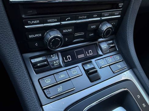 Used 2014 Porsche Cayman RWD image 25