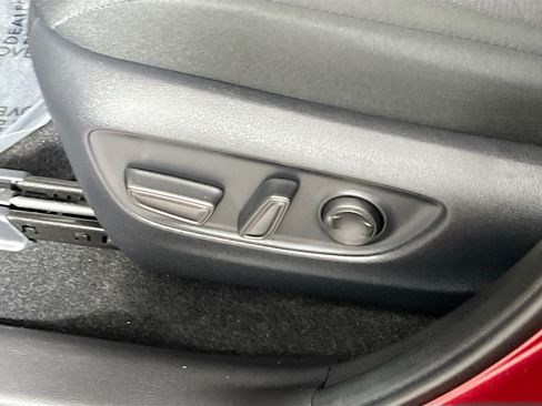 Used 2025 Toyota RAV4 XLE FWD image 16