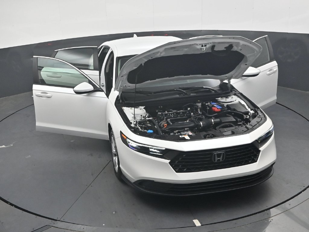 Certified 2025 Honda Accord LX image 36