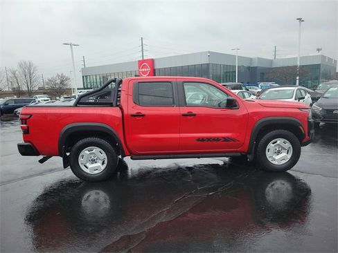 Certified 2024 Nissan Frontier SV w/ Hardbody Edition image 8